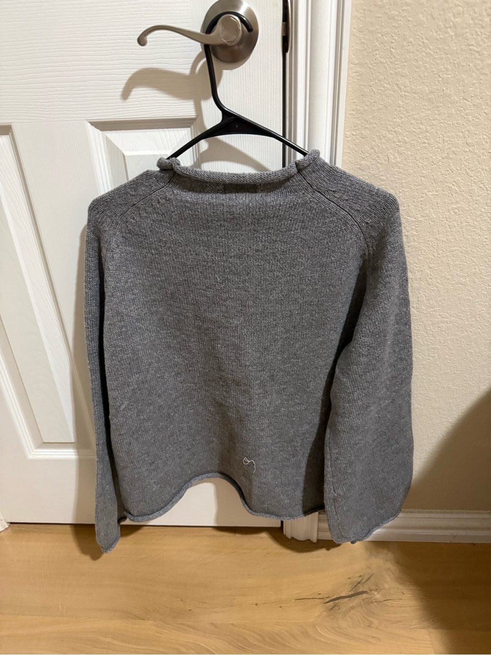 Gray Swan Intarsia Sweater - Scalloped Hem - Picture 2 of 5